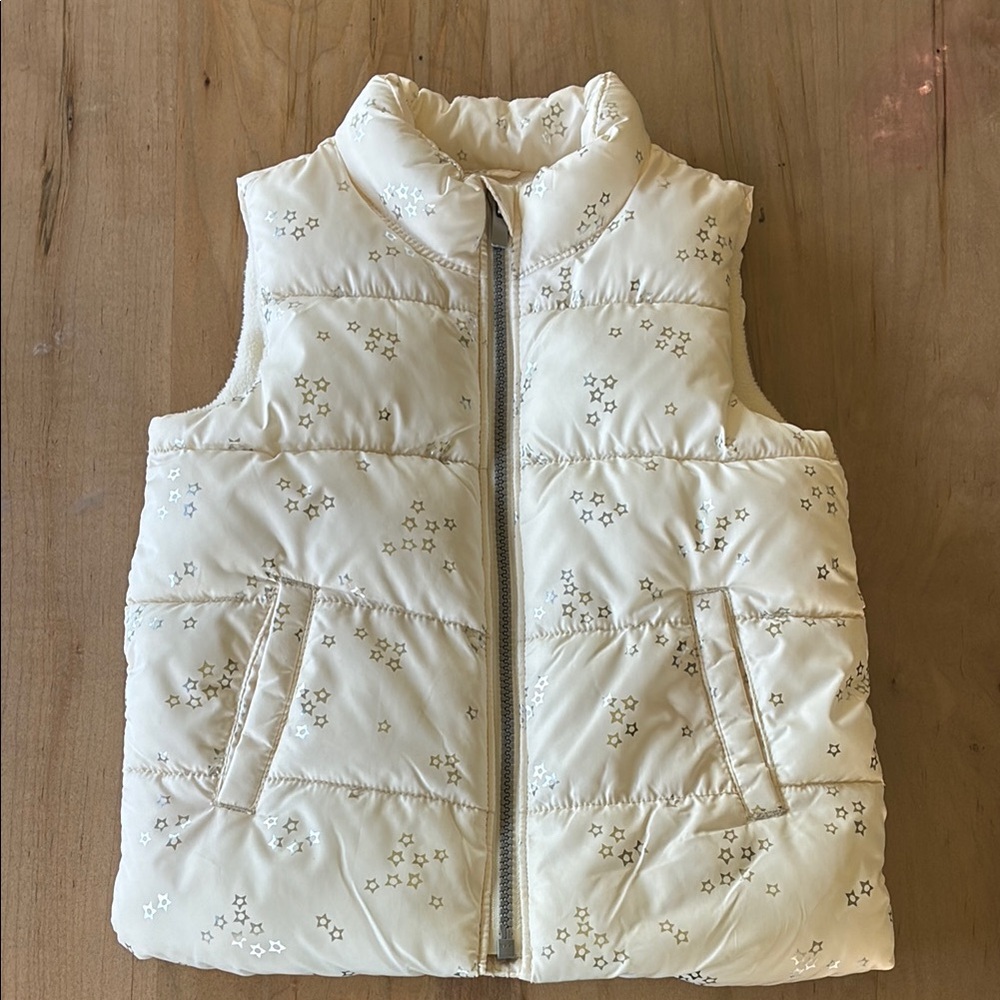Old Navy Off White Quilted Puffer Vest - 4T